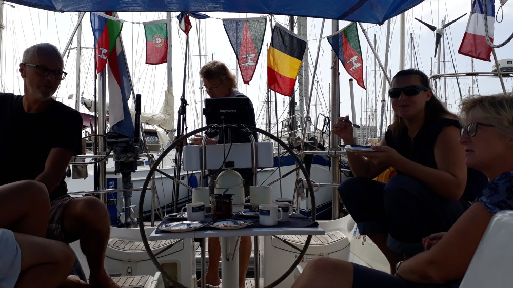 Birthday coffee-tart