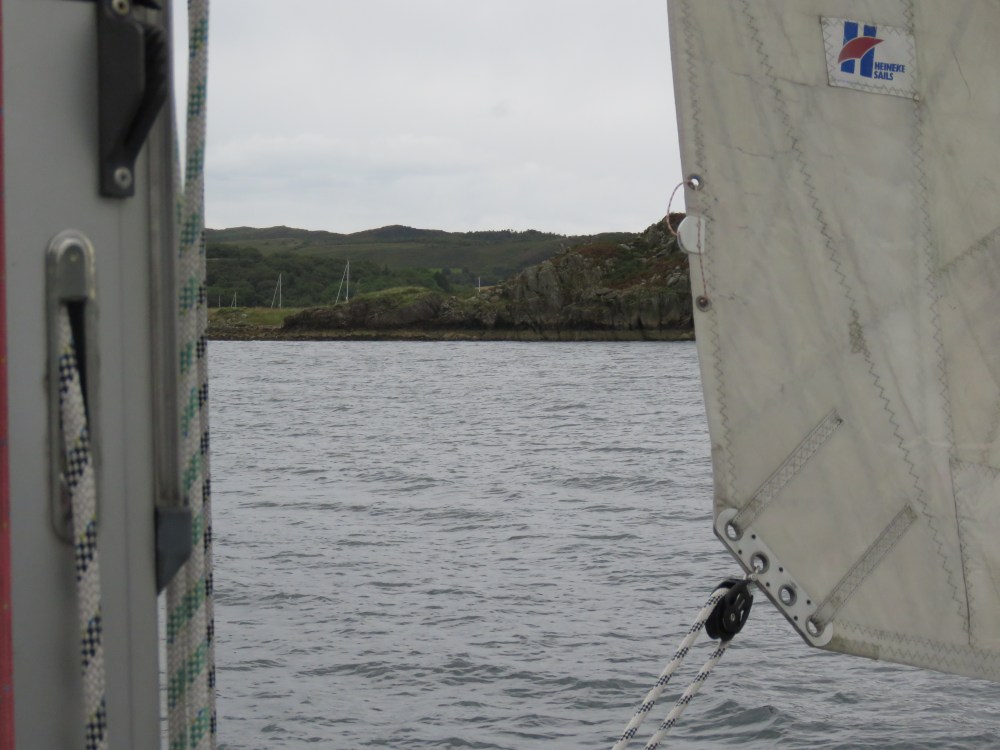 Peeking on the anchorage